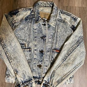 Jordache acid wash Womens jean jacket size Medium.